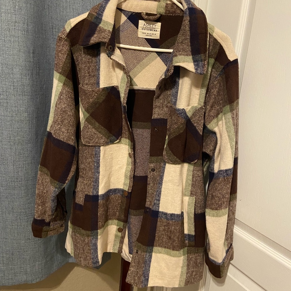 Ashley Outerwear Women’s Brown Creme Shacket Jacket Button Front Pockets Size M